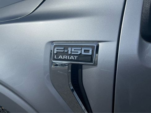 Used 2021 Ford F150 Lariat w/ Max Trailer Tow Package image 9