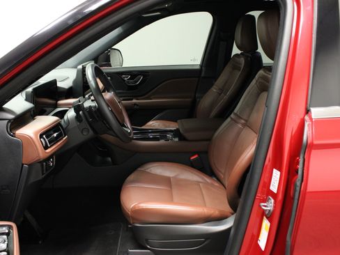 Used 2025 Lincoln Aviator Reserve w/ Illumination Package image 20