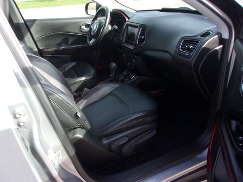 Used 2017 Jeep Compass Trailhawk w/ Leather Interior Group image 10