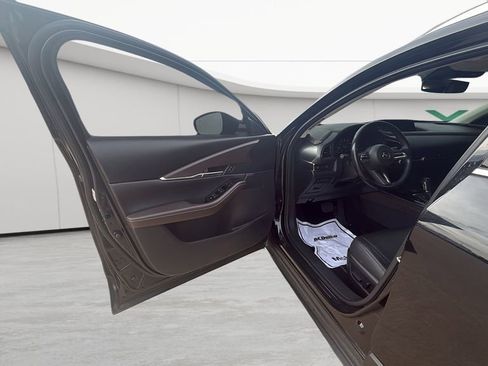 Used 2023 MAZDA CX-30 AWD 2.5 S w/ Premium Package image 37