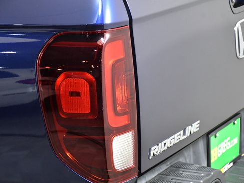 Used 2017 Honda Ridgeline RTL-E image 33