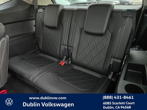 New 2026 Volkswagen Atlas SEL Premium R-Line image 10