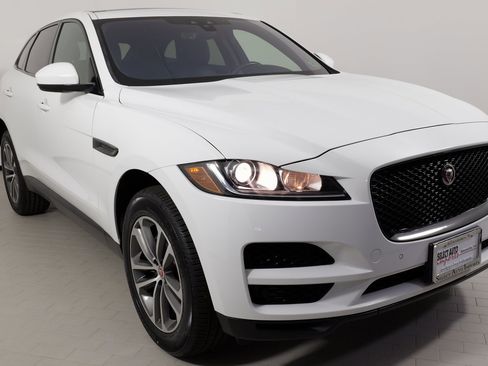 Used 2020 Jaguar F-PACE Premium image 6