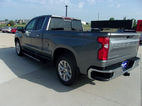 Used 2019 Chevrolet Silverado 1500 LTZ w/ LTZ Plus Package AWD/4WD image 8