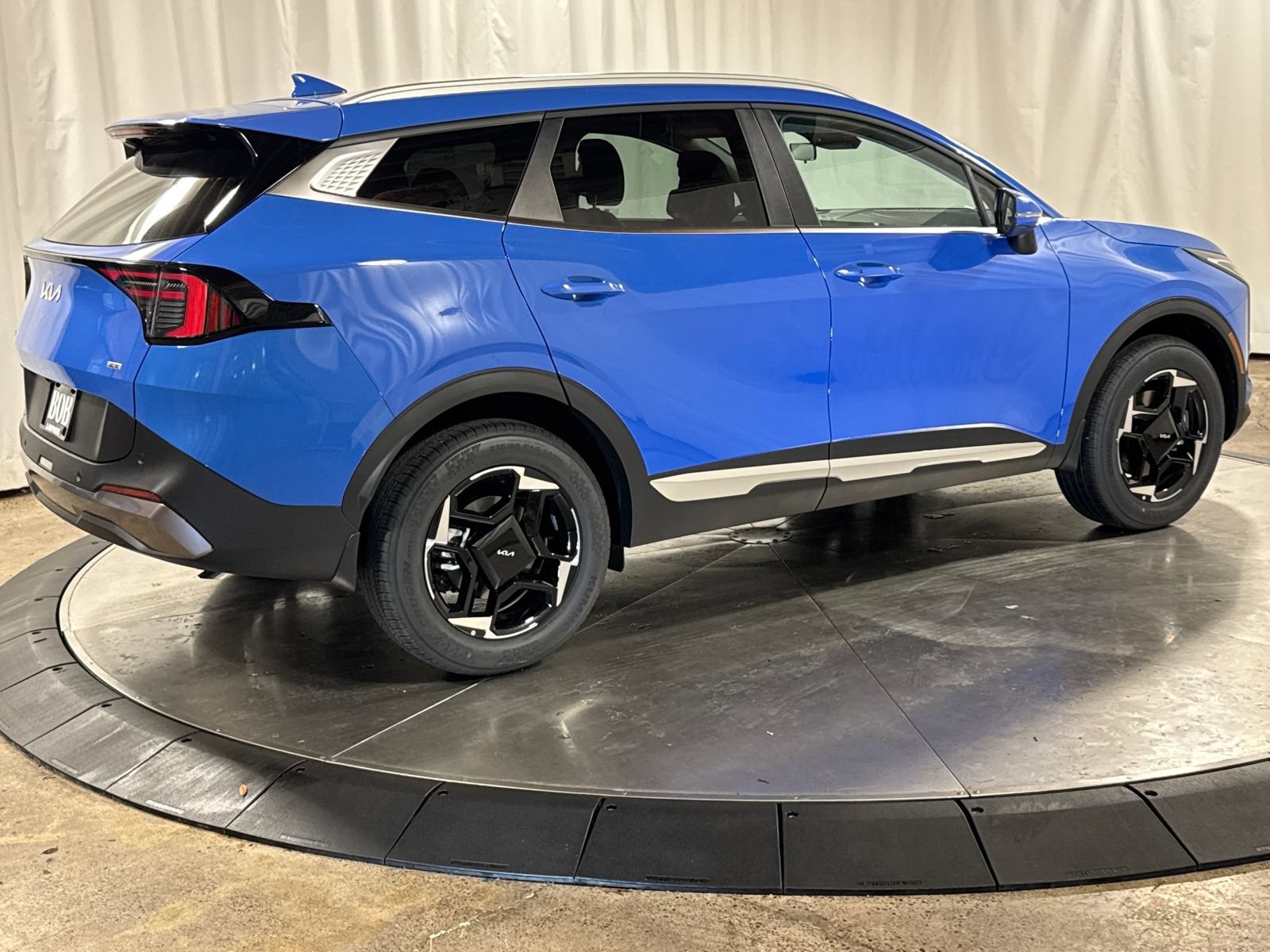 Certified 2026 Kia Sportage EX AWD/4WD image 14