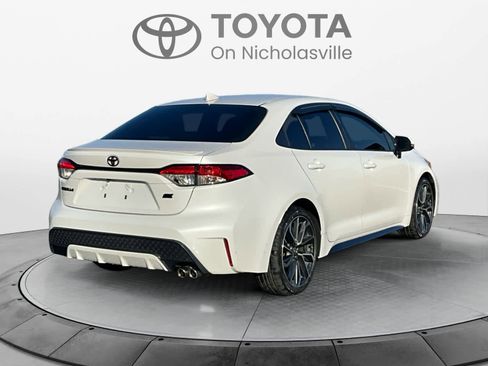 Used 2022 Toyota Corolla SE image 6