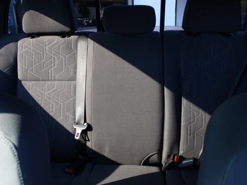 Used 2019 Toyota Tacoma TRD Off-Road RWD image 11