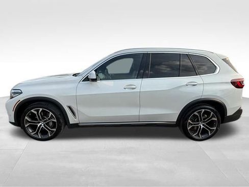 Used 2022 BMW X5 sDrive40i w/ Premium Package image 3