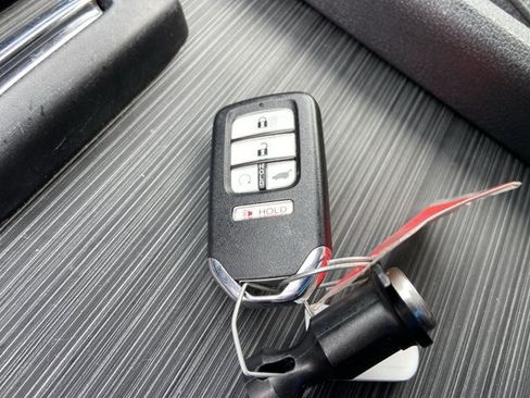Used 2021 Honda Pilot Touring image 44
