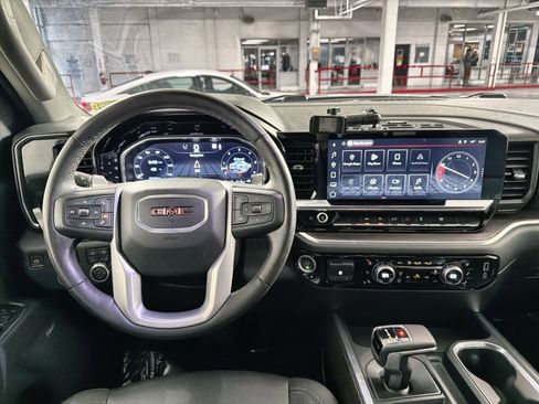 Used 2023 GMC Sierra 1500 SLT w/ SLT Convenience Package image 16