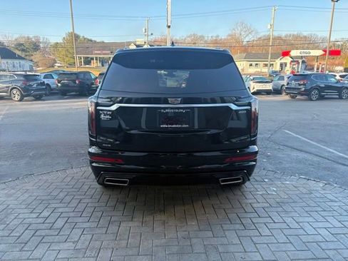 Used 2025 Cadillac XT6 Sport image 14