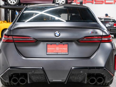 Used 2025 BMW M5 -Carbon Ceramic Brakes, Execut w/ Carbon Package image 7