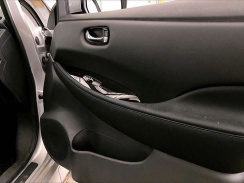 Used 2021 Nissan Leaf SV Plus w/ SV Plus Technology Package image 23