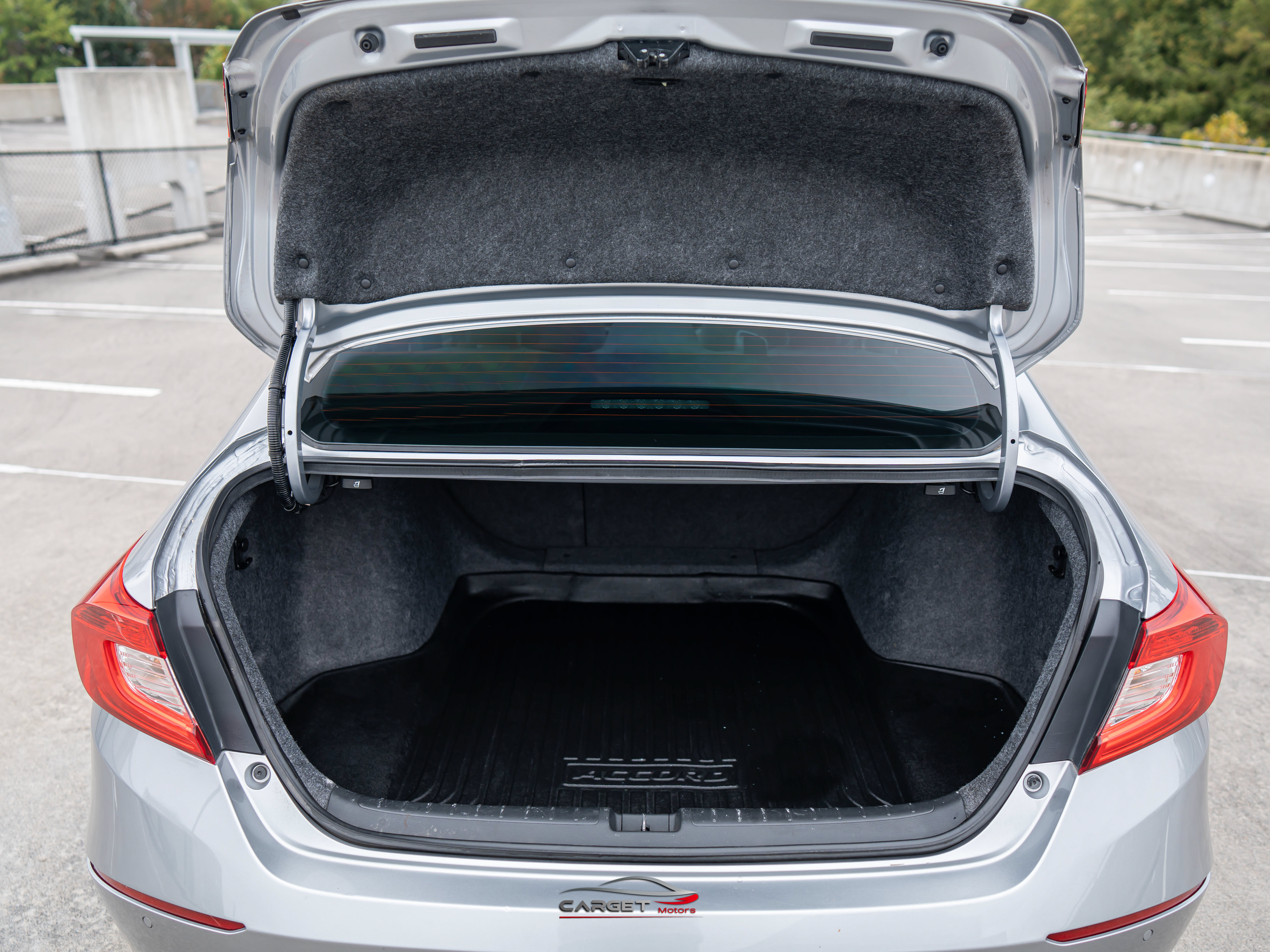 Used 2020 Honda Accord Touring image 46