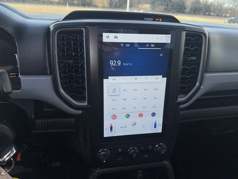 Used 2024 Ford Ranger XL image 11