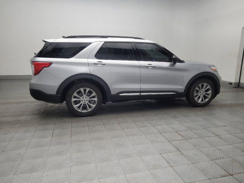 Used 2021 Ford Explorer XLT w/ Equipment Group 202A RWD image 10