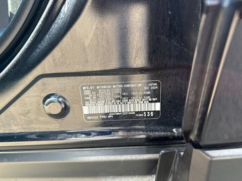 Used 2025 Mitsubishi Eclipse Cross AWD image 30