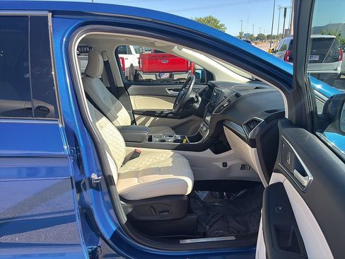 Used 2023 Ford Edge Titanium w/ Equipment Group 301A AWD/4WD image 13