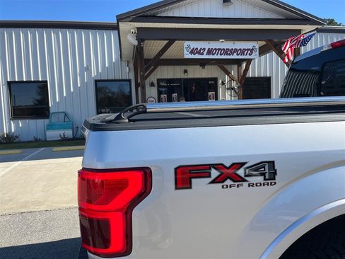 Used 2018 Ford F150 Lariat image 6