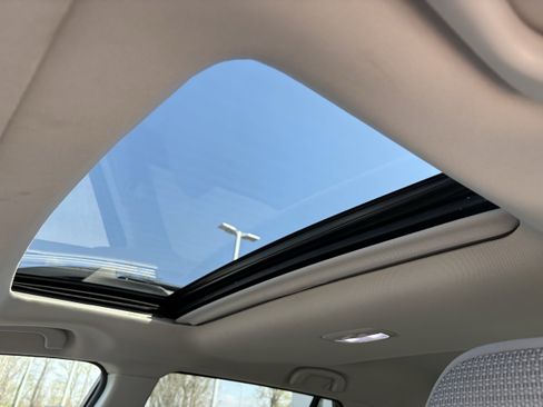 Certified 2025 Subaru Outback Premium AWD/4WD image 29