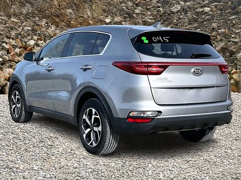 Used 2022 Kia Sportage LX image 10