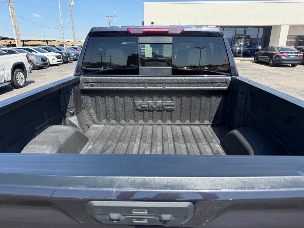 Used 2026 GMC Sierra 1500 SLT w/ SLT Premium Plus Package AWD/4WD image 17
