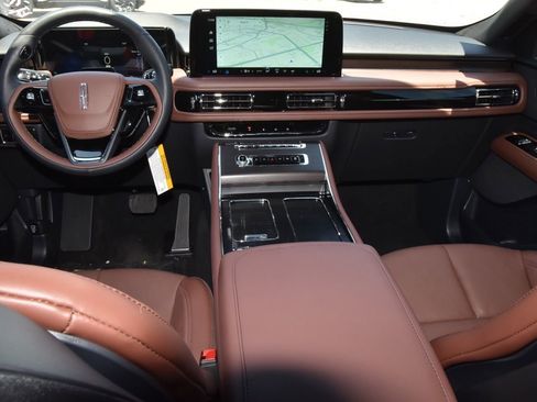 New 2026 Lincoln Aviator Reserve RWD image 17
