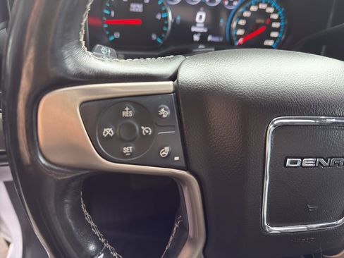 Used 2019 GMC Sierra 3500 Denali image 21