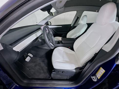 Used 2024 Tesla Model Y Performance image 13