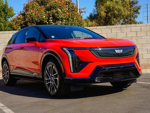 New 2026 Cadillac Optiq Sport 2 RWD image 5