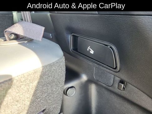 Used 2024 Mitsubishi Outlander SE image 32