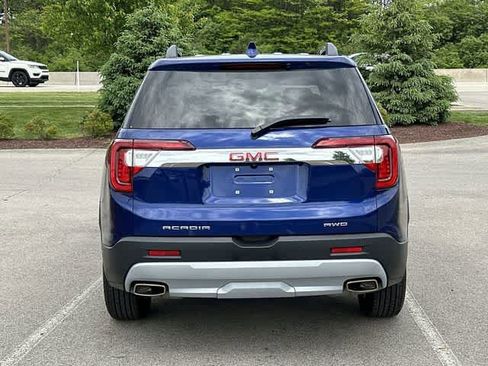 Used 2023 GMC Acadia SLE w/ Driver Convenience Package AWD/4WD image 4