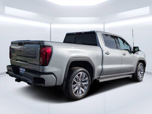 Used 2024 GMC Sierra 1500 Denali AWD/4WD image 3