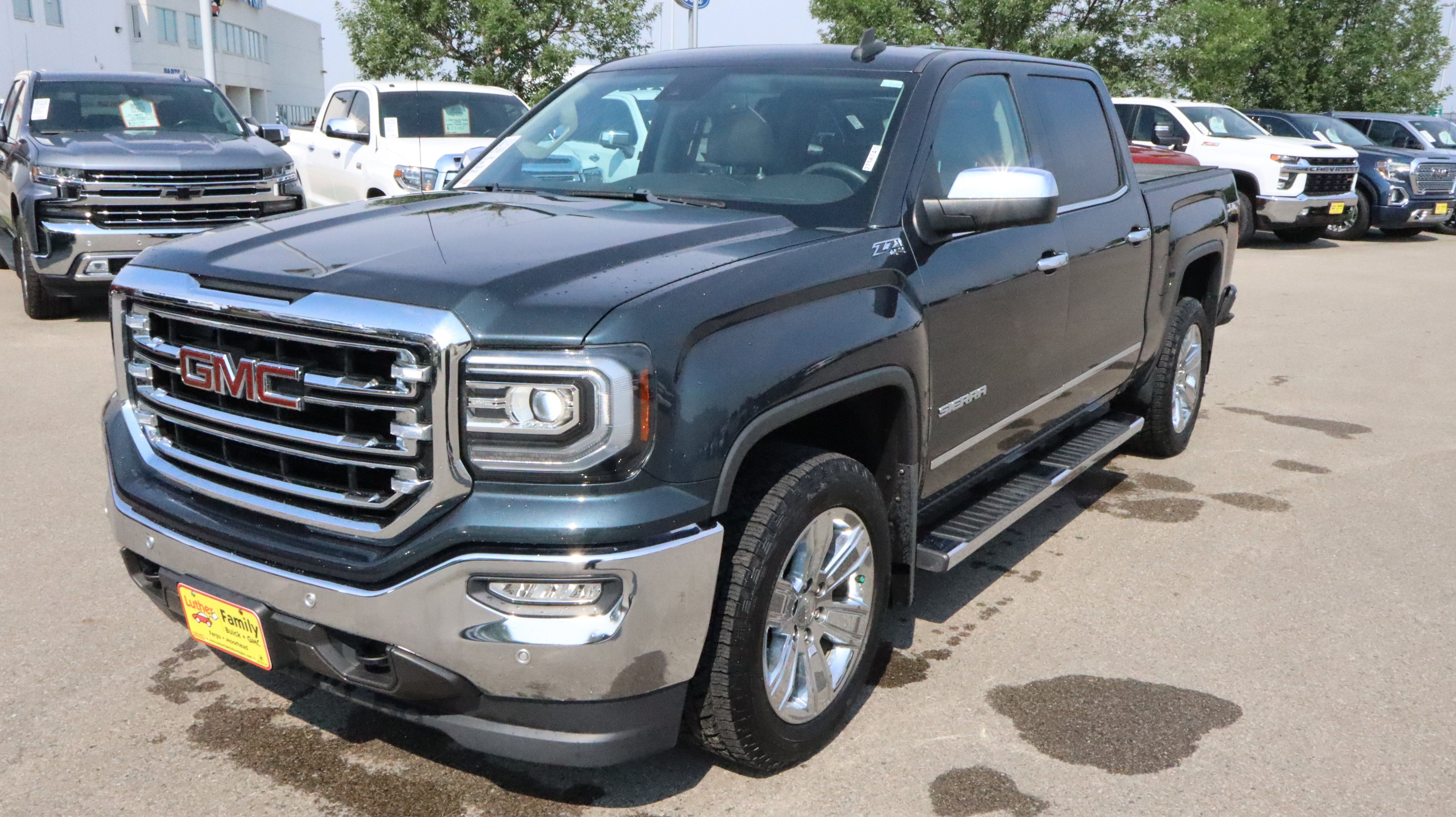 Used 2018 GMC Sierra 1500 SLT AWD/4WD image 3