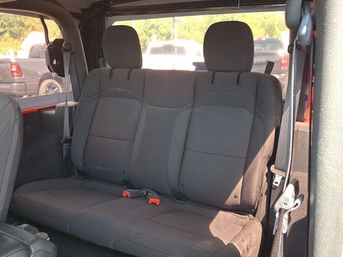 Certified 2022 Jeep Wrangler Sport AWD/4WD image 10