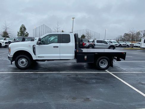 New 2025 Ford F350 XL w/ XL Chrome Package image 4