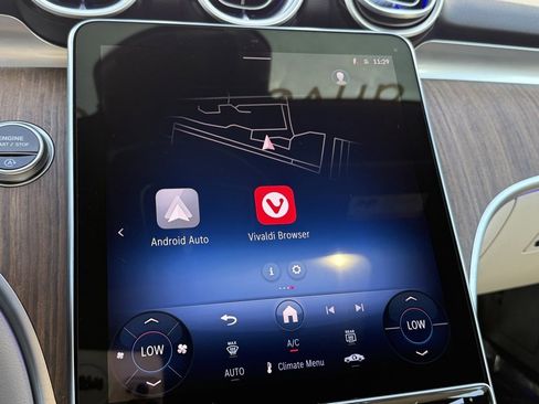 Used 2025 Mercedes-Benz C 300 Sedan image 15