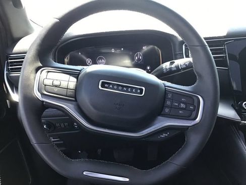 Used 2024 Jeep Wagoneer Series II AWD/4WD image 14