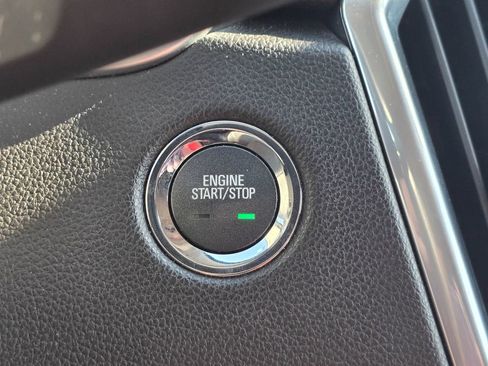 Used 2013 Cadillac SRX FWD image 18