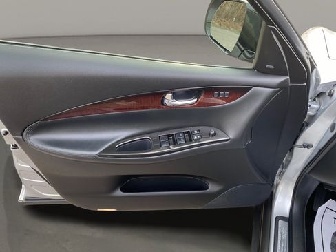 Used 2017 INFINITI QX50 AWD w/ Technology Package image 14