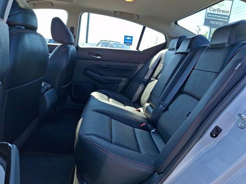 Certified 2023 Nissan Altima 2.5 SR w/ SR Premium Package FWD image 10