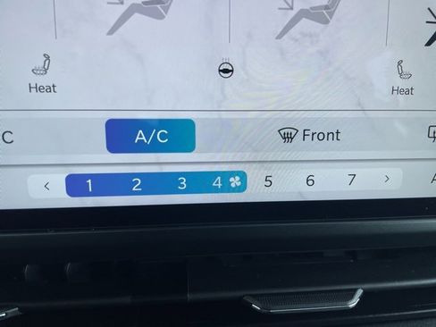 Used 2024 Jeep Wrangler Unlimited Rubicon w/ Convenience Group image 28