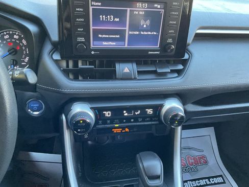 Used 2021 Toyota RAV4 XLE image 20