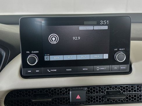 Used 2025 Honda HR-V LX image 19