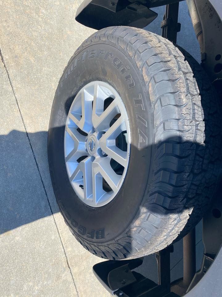 Used 2018 Nissan Frontier SV AWD/4WD image 13