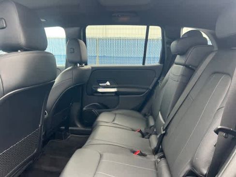 Certified 2022 Mercedes-Benz GLB 250 4MATIC image 18