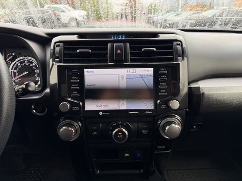 Used 2022 Toyota 4Runner TRD Off-Road Premium image 20