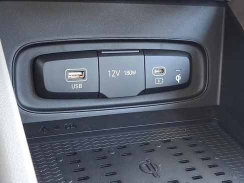 New 2026 Hyundai Venue SEL image 15