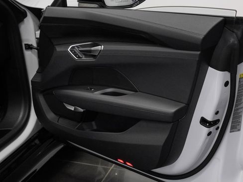 Used 2024 Audi e-tron GT Prestige image 46