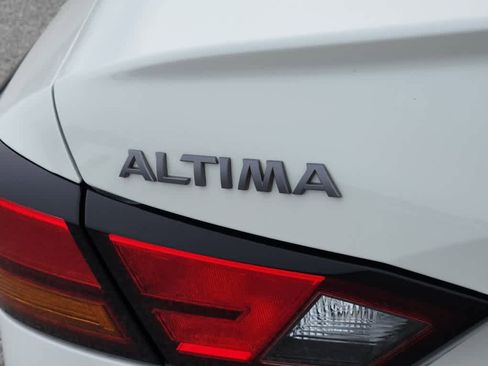 New 2025 Nissan Altima 2.5 SR w/ SR Premium Package image 20